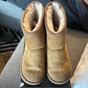 Tan Shearling-Lined Boots